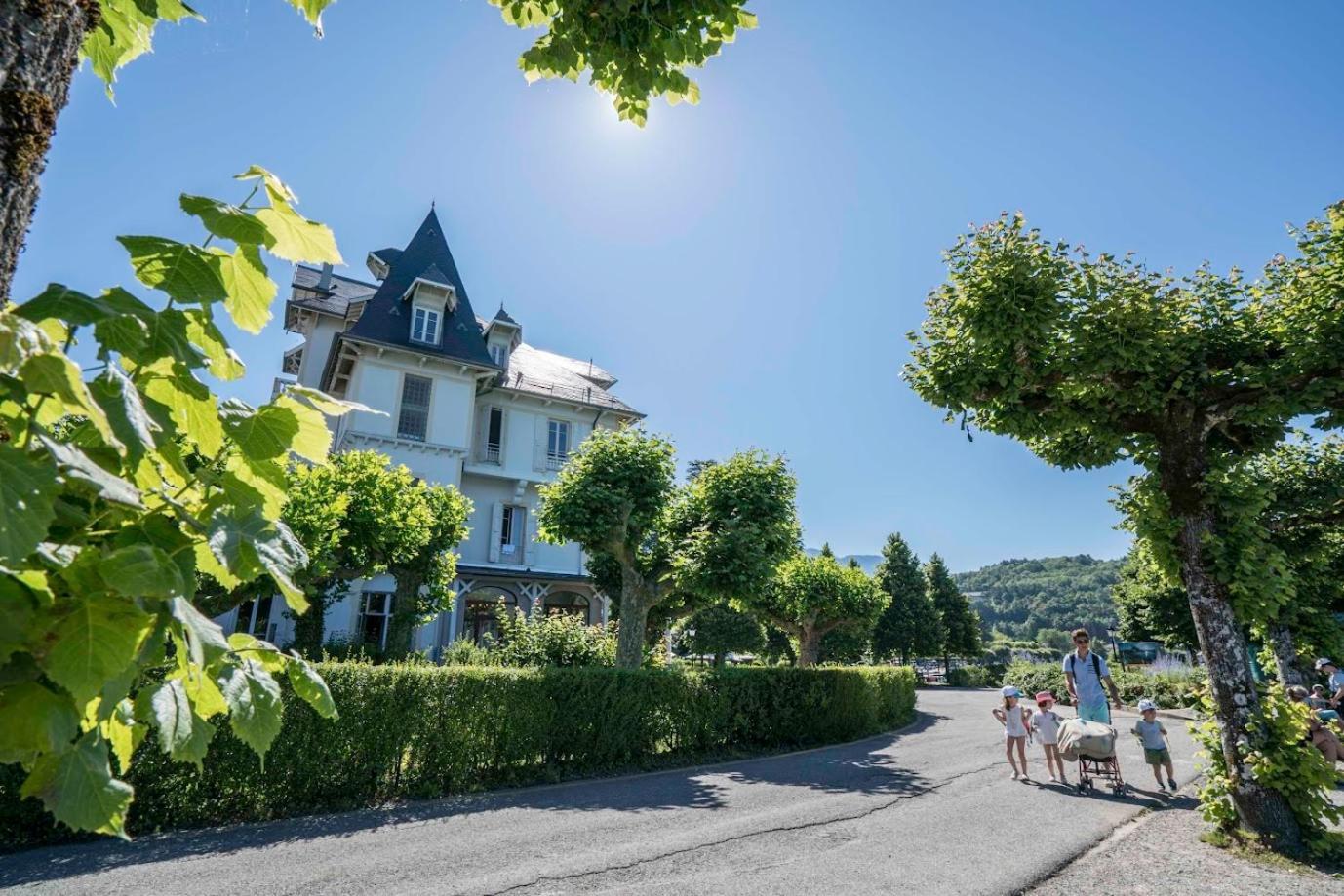 Hotel Le Pavillon Des Fleurs Menthon-Saint-Bernard Exteriér fotografie